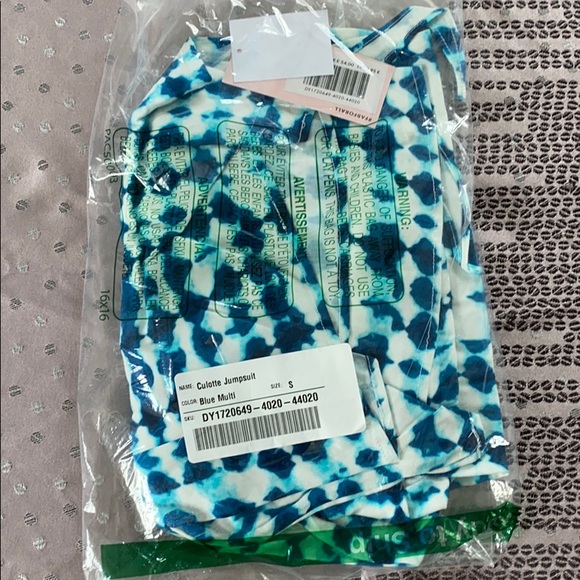 JustFab Culotte Jumpsuit in Blue Multi Print - Picture 5 of 8